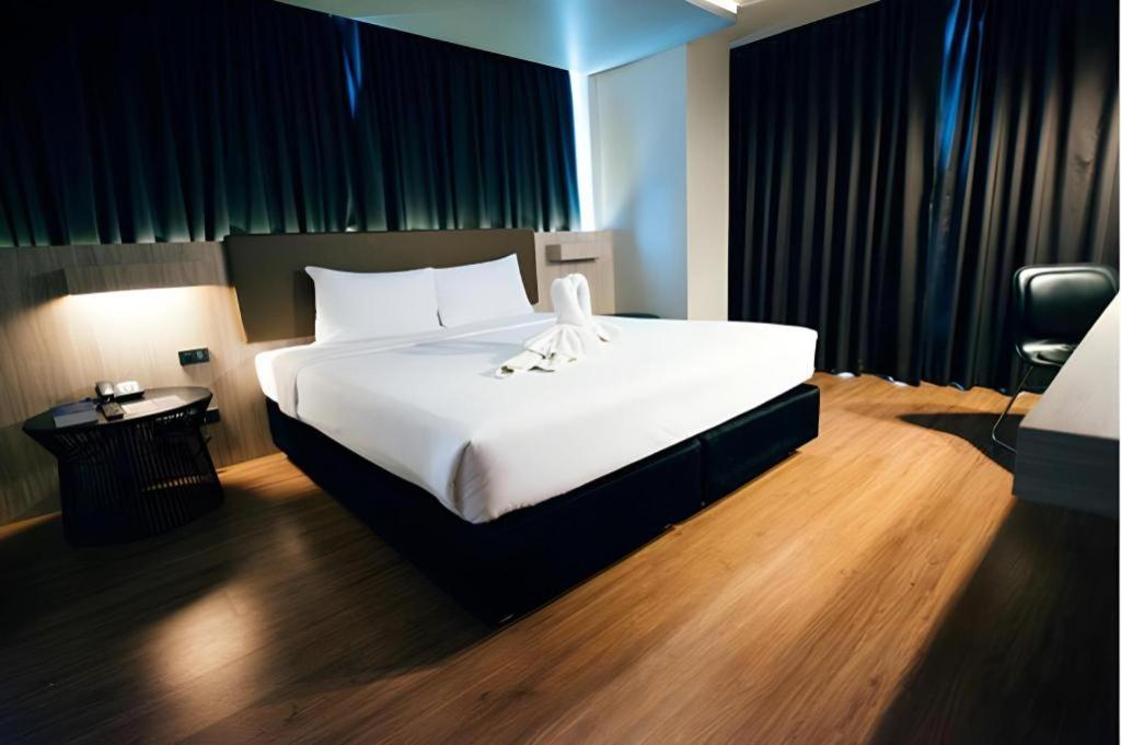 The Heritage Silom Hotel Bangkok Extérieur photo